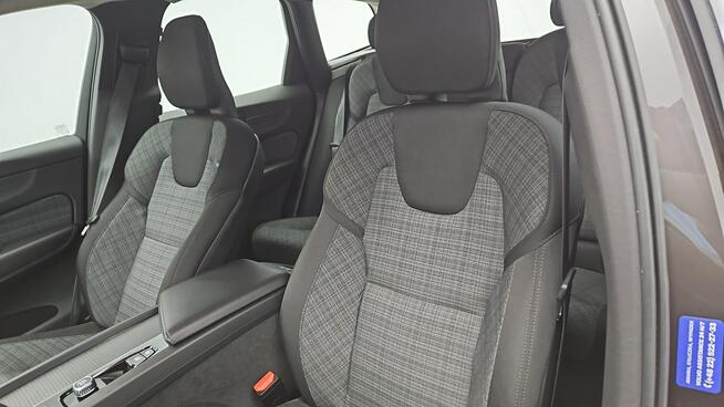 Volvo XC 60 B4 D AWD Core aut ! Z Polskiego Salonu ! Faktura VAT ! Warszawa - zdjęcie 11