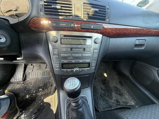 Syndyk sprzeda Toyota Avensis Łódź - zdjęcie 2