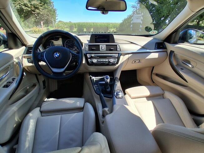 BMW 320d 184KM Modern X-Drive Jasne Skóry Navi El klapa Zare Słupca - zdjęcie 12