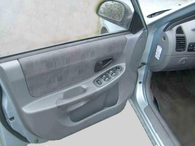 Hyundai Accent II 1.3 GLS 88KM 2005 Białystok - zdjęcie 7