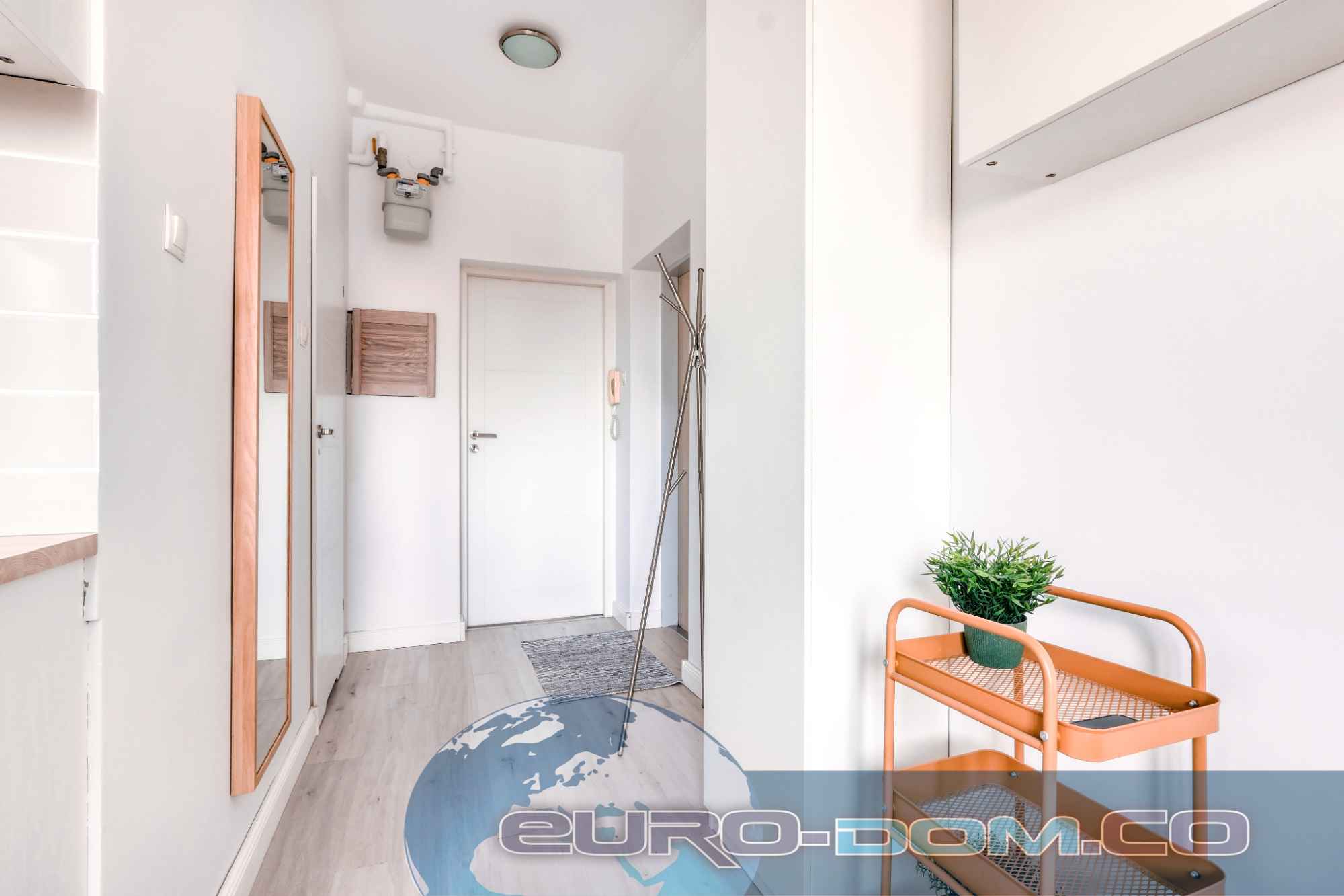 Do wynajęcia duża komfortowa kawalerka z osobną kuchnią. Grunwald - zdjęcie 8