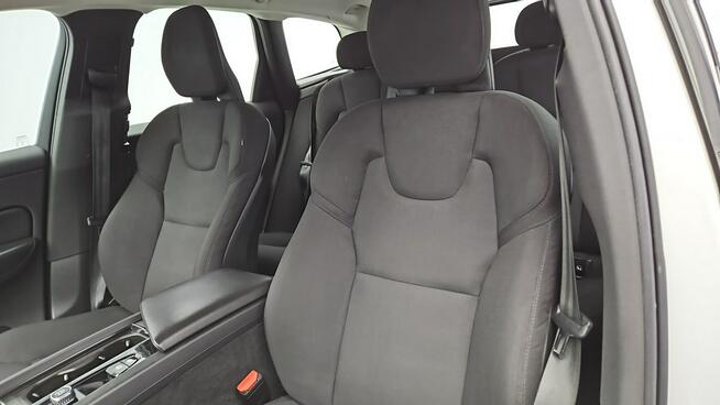 Volvo XC 60 Momentum Pro aut ! Z Polskiego Salonu ! Faktura VAT ! Warszawa - zdjęcie 11