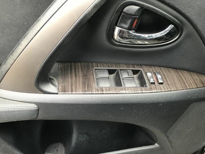 Sprzedam Toyota Avensis kombi Stalowa Wola - zdjęcie 10