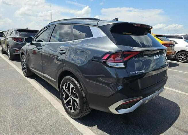 Kia Sportage Bogata wersja wyposażenia / AWD / niski przebieg Cieszyn - zdjęcie 5