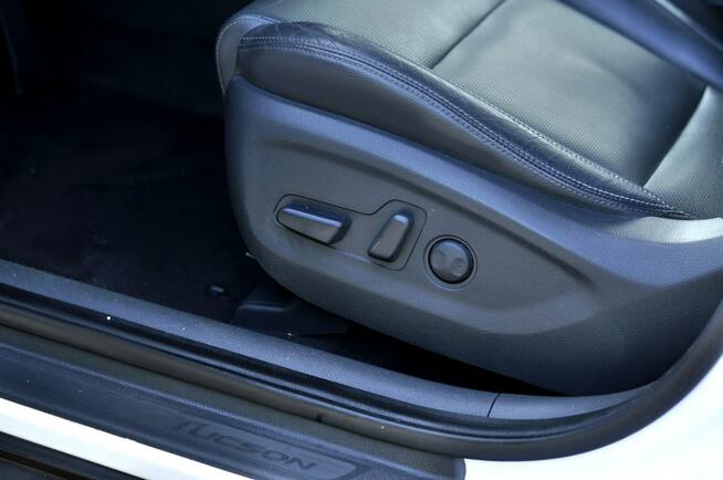 Hyundai Tucson 1,7CRDi115KM Navi Klimatronik Kamera Skóra Full Opcja Płock - zdjęcie 8