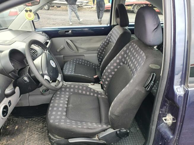 Volkswagen New Beetle 1.6 00r Tarnów - zdjęcie 5