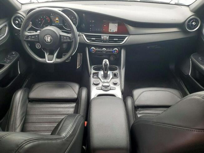 Alfa Romeo Giulia / Veloce / niski przebieg / bogata wersja / Tarnów - zdjęcie 8