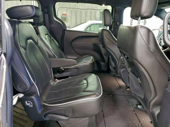 Chrysler Pacifica / 3.6 291KM / Bogate wyposażenie / niski przebieg / Tarnów - zdjęcie 11