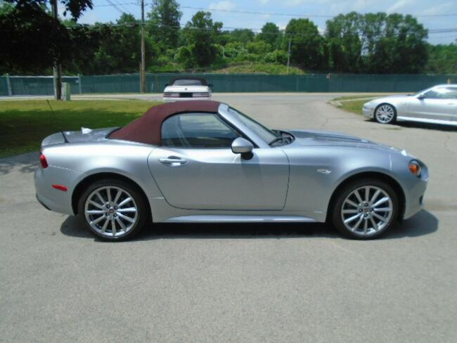 Fiat 124 Spider 1.4 140 km Lusso Red Top Edition Katowice - zdjęcie 6