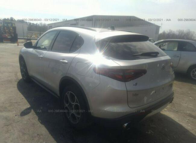 Alfa Romeo Stelvio 2018, 2.0L, 4x4, SPORT Q4, po kradzieży Warszawa - zdjęcie 3