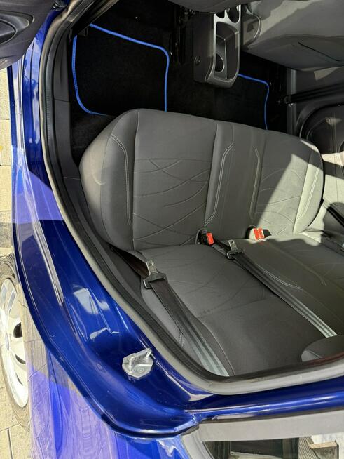 Ford Fiesta jak nowa !!! Niski oryginalny przebieg !!! Poznań - zdjęcie 8