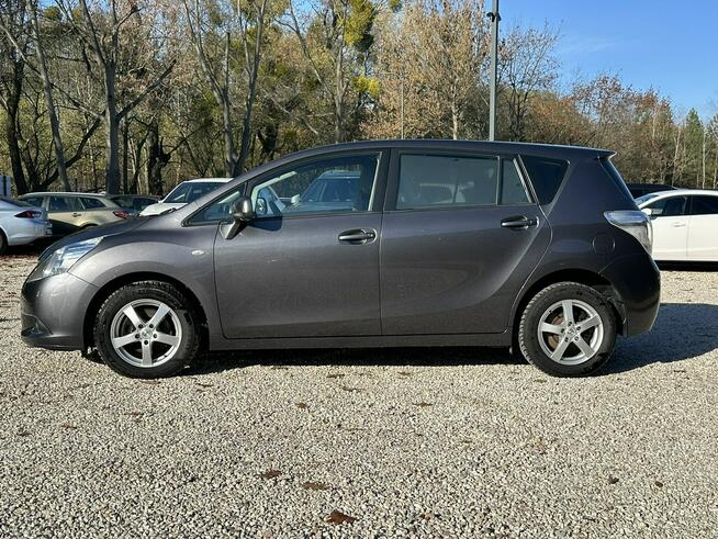 Toyota Verso 1.6 benzyna, 131KM, tempomat Pęcice - zdjęcie 5