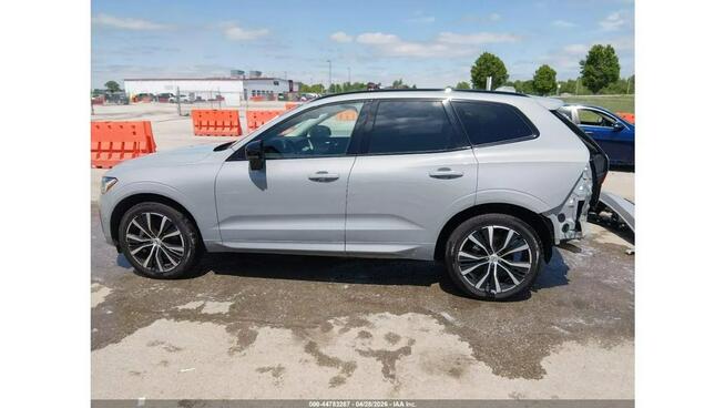 Volvo XC 60 / AWD  / niski przebieg / automat Tarnów - zdjęcie 5