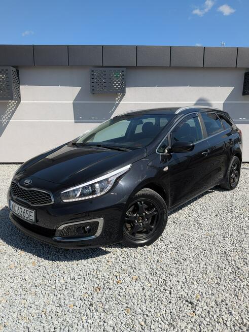 Kia Ceed 1.6 CRDI FV23% Miękinia - zdjęcie 1