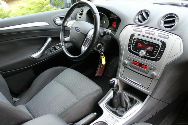 Ford Mondeo Benzyna 145 KM 187 tys km Zadbany Opłacony Lubań - zdjęcie 9