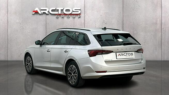 Skoda Octavia 2.0 TDI SCR Ambition Kombi Warszawa - zdjęcie 3