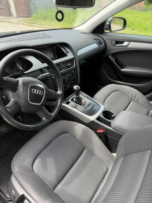 Audi A4 B8 2.0 TDI 2009 Wolbrom - zdjęcie 11