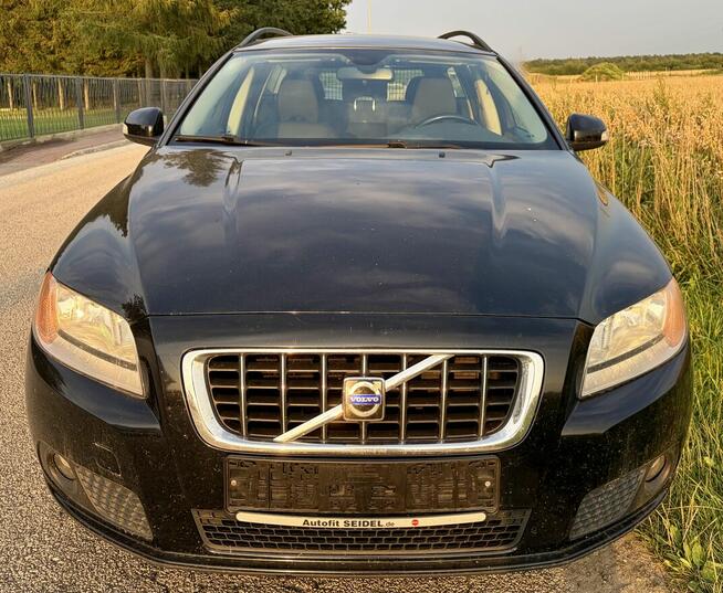 VOLVO V70 2.0d - SERWIS DO KOŃCA - Bezwypadkowy Legionowo - zdjęcie 1