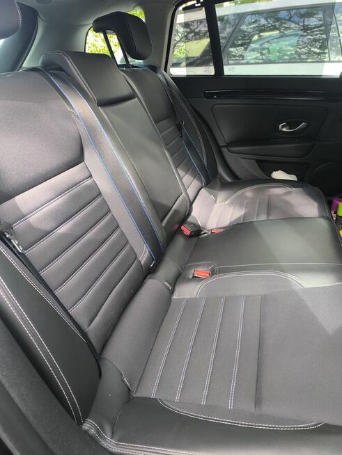 Sprzedam samochód Śródmieście - zdjęcie 3