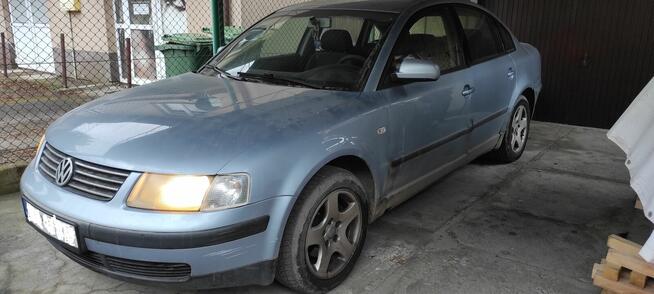 Volkswagen Passat 1,9 TDI, 1999r. Ważne OC i przegląd Sanok - zdjęcie 1