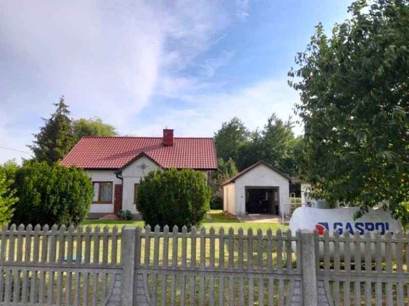 Zadbany dom w małej, cichej wiosce Kalina Górecka - zdjęcie 1