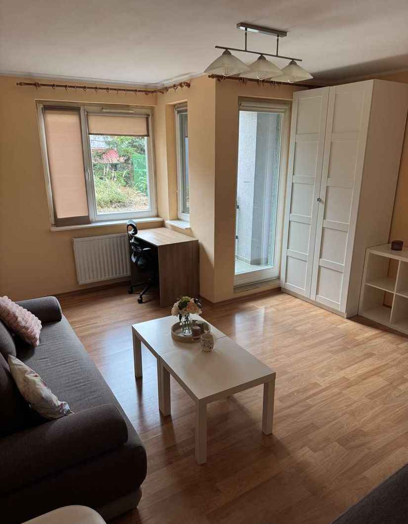 3pok, 60met, Okolice Alpejskiej BALKON/PIWNICA/2009 (Wrocław) Krzyki - zdjęcie 2