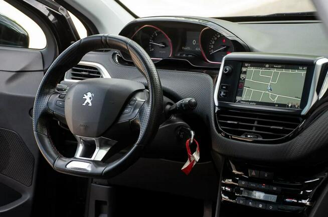 Peugeot 2008 1.6HDI * GT Line * Panorama * Nawi * Kamera * Pół Skóra * Ostrów Mazowiecka - zdjęcie 7
