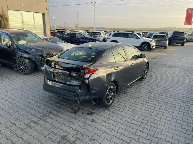 Toyota Prius Hybryda LPG Automat Kamera Aktywny tempomat 122KM Gliwice - zdjęcie 4