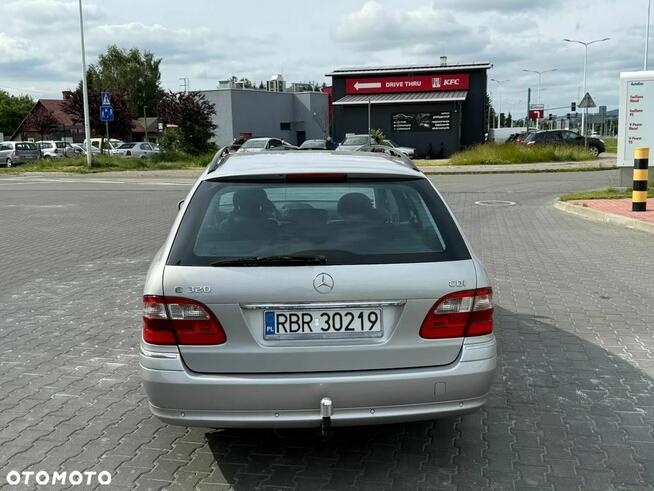 Mercedes-Benz Klasa E 320 T CDI Elegance Krosno - zdjęcie 3