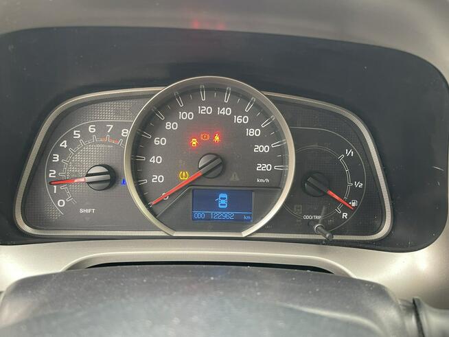 Toyota RAV-4 Prestige 4x4 Skóra Kamera Podgrzewanie 152KM Gliwice - zdjęcie 9