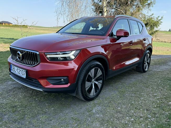 Volvo XC 40 211KM T4 Recharge Plug-IN Momentum Kamera KeyLess Zadbany Ocice - zdjęcie 1