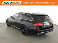 Mercedes E 220 automat, skóra, ledy, kamera, ambient, carplay Warszawa - zdjęcie 4