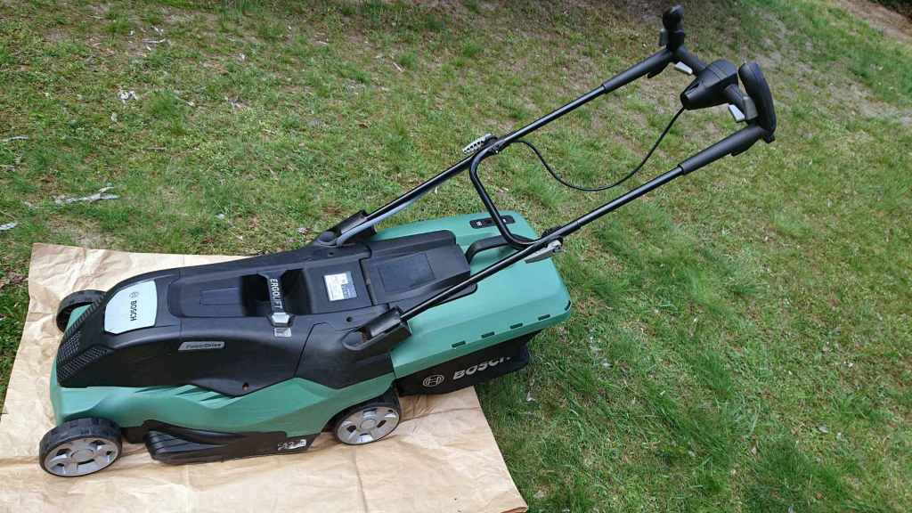 Kosiarka Bosch Universal Rotak 650 na części Mokotów - zdjęcie 1