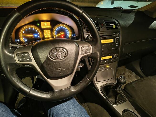 Syndyk sprzeda Toyota Avensis Warszawa - zdjęcie 7