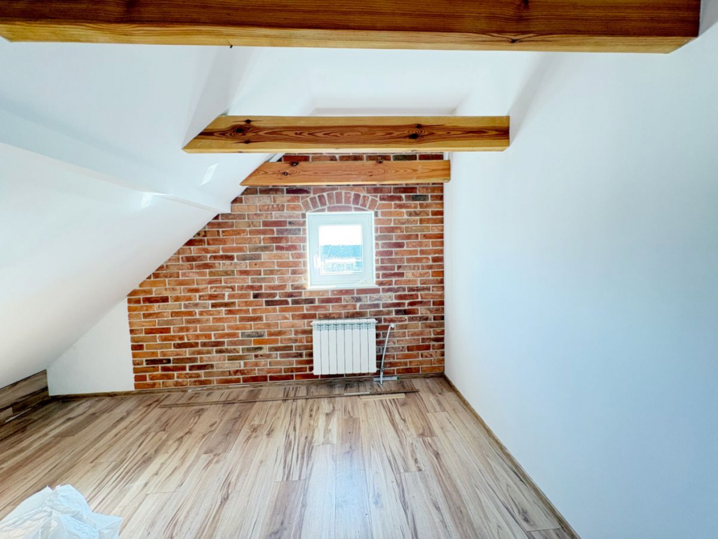 Brenno – dom 350 m² w formie pensjonatu, blisko je Brenno - zdjęcie 12