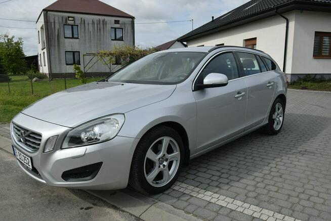 Volvo V60 2.0D Navi Podgrzewane fotele Sprowadzony Opłacony Majdan Sieniawski - zdjęcie 6