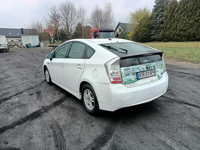 Toyota Prius 1.8 Hybrid 10r Automat Tarnów - zdjęcie 3