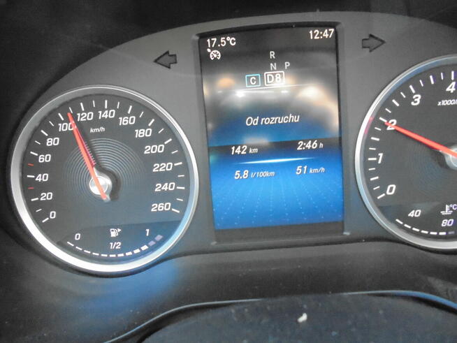 Sprzedam mercedesa c klasa 1,5 benzyna model 2020 salon Pols Bydgoszcz - zdjęcie 4