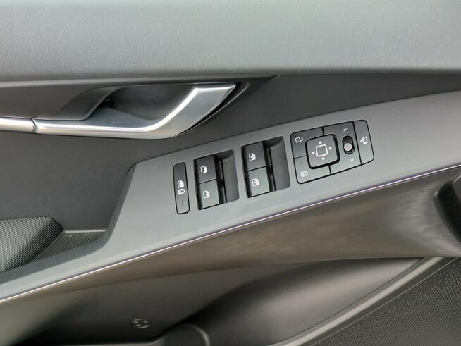 E-Niro 64 kWh 204KM 455 km zasięgu Wersja L Poznań - zdjęcie 11