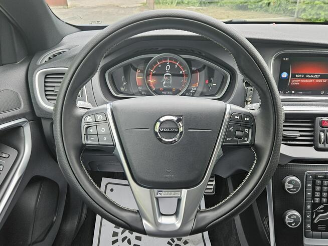 Volvo V40 2.0 benzyna* R-Design* 100% Fabryczny Lakier* GWARANCJA Opoczno - zdjęcie 12