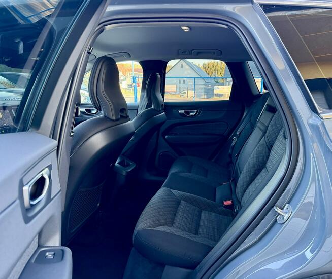 Volvo XC 60 B4,Plus Dark,Google,Gwarancja Kamienna Góra - zdjęcie 10