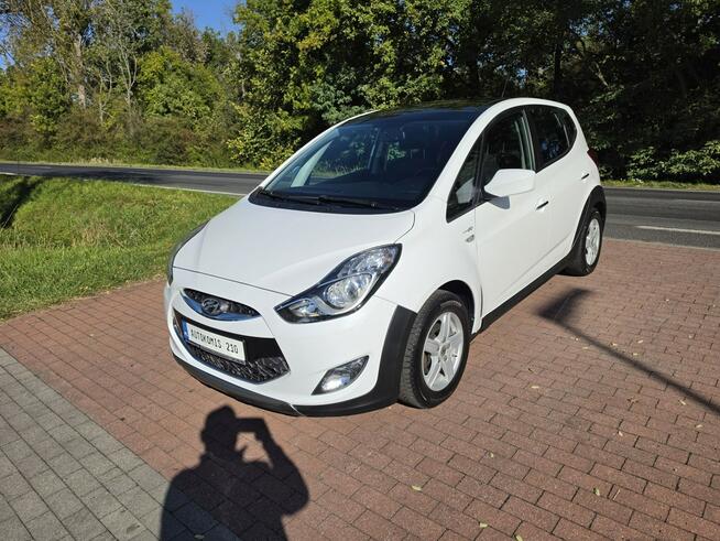 Hyundai ix20 Crossline 1,4 benzyna z niskim przebiegiem panorama dach Cielcza - zdjęcie 1