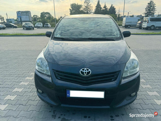 Toyota Verso 2.0 D-4D Premium - Pierwszy właściciel Ożarów Mazowiecki - zdjęcie 4