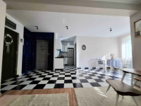 2pok, 44met, Okolice Strachocińskiej OGRÓD/PARKING/2013 (Wrocław)