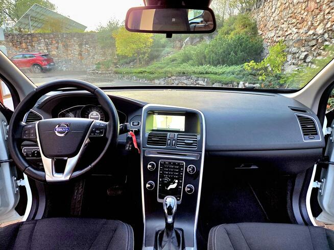Volvo XC 60 2.0 D 5 cylindrów Bezwypadek Navi  Serwis Zagnańsk - zdjęcie 7