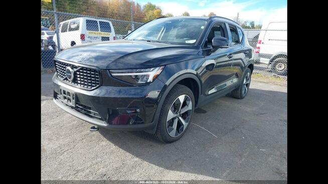 Volvo XC 40 Bogata wersja wyposażenia / AWD / B5 Częstochowa - zdjęcie 1