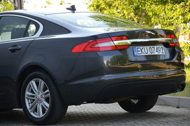 Jaguar XF Czarny Zarejestrowany 2.2D 163KM Skóra Bi-xenon Navi Kutno - zdjęcie 7