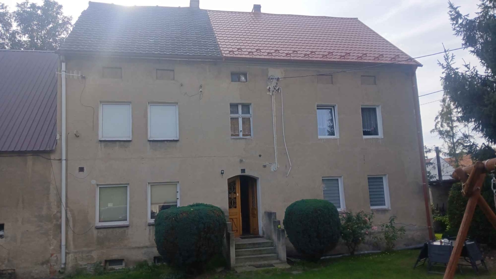 Sprzedam pół domu na w Piekarach gm. Udanin Piekary - zdjęcie 2