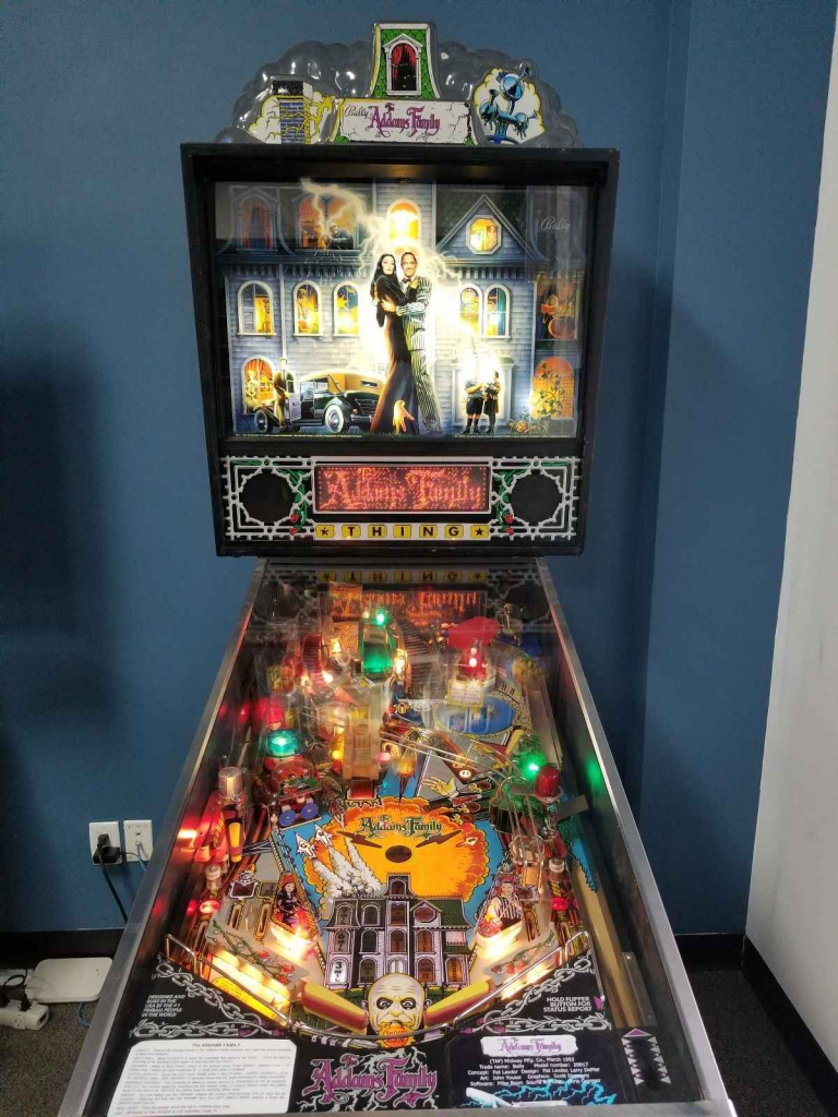 Bally Flipper Pinball Automat Addams Family Gry 1992 Rodzina Addams Wawer - zdjęcie 1