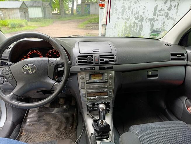 Toyota Avensis 1.8 Kombi – Benzyna + LPG Białystok - zdjęcie 4